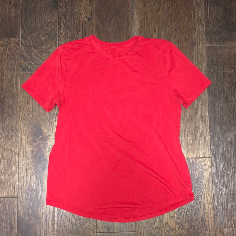 Lululemon T-Shirt